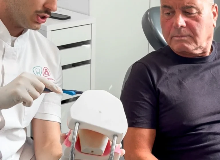 Pulizia dei denti e prevenzione