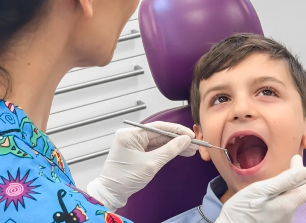 quando iniziano a cadere i denti da latte